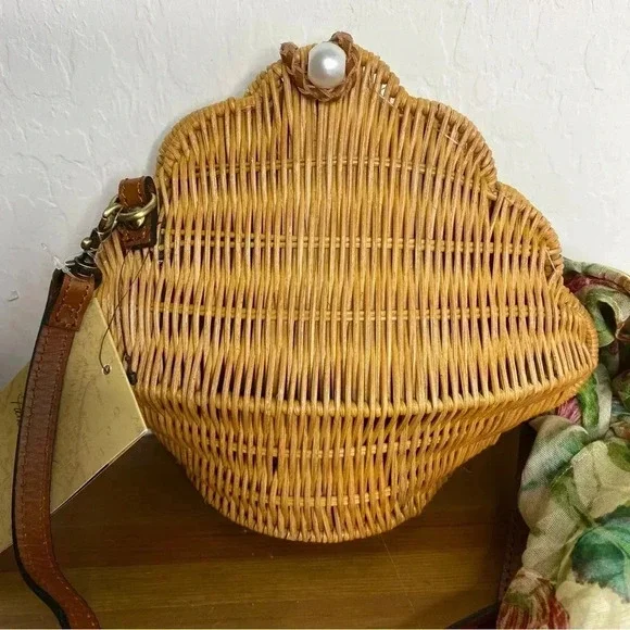 New Patricia Nash Cala Luna Sea Shell Natural Rattan Crossbody Bag